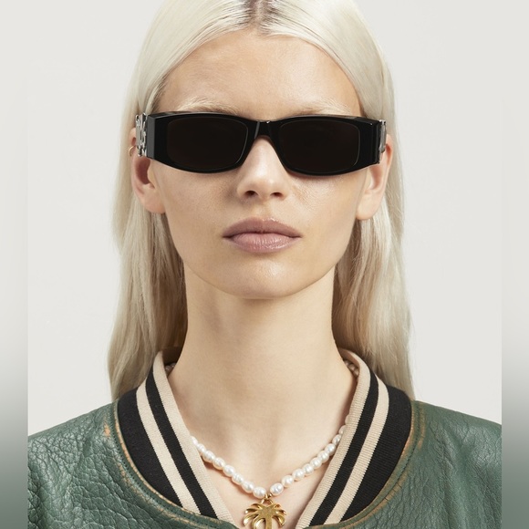**SOLD** Palm Angels “Angel” Sunglasses Black - Picture 2 of 13